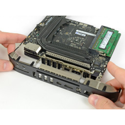 Замена лицевой панели Mac mini в конце 2012 года